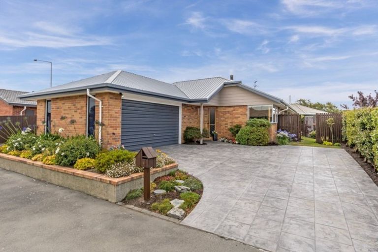 Photo of property in 48 Ben Nevis Drive, Broomfield, Christchurch, 8042