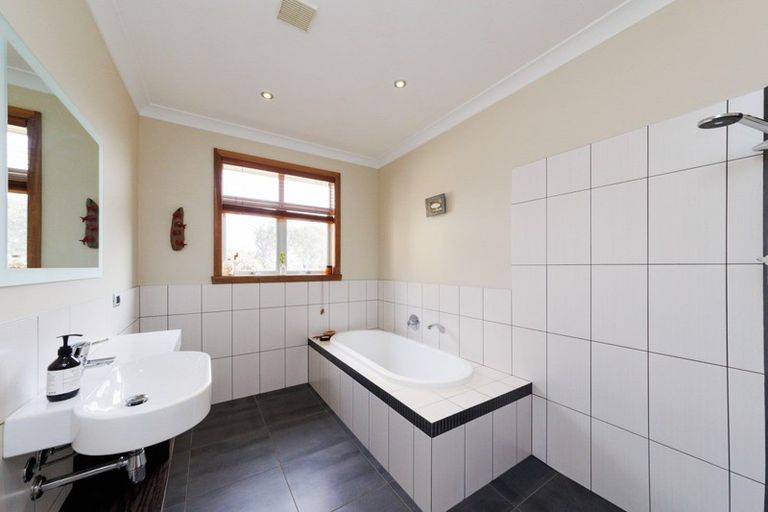 Photo of property in 86 Currins Road, Linton, Palmerston North, 4472