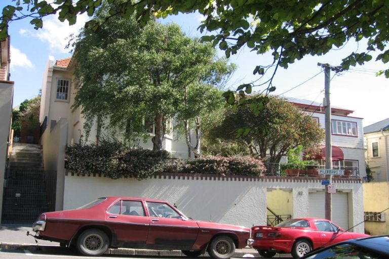 Photo of property in 62 Majoribanks Street, Mount Victoria, Wellington, 6011