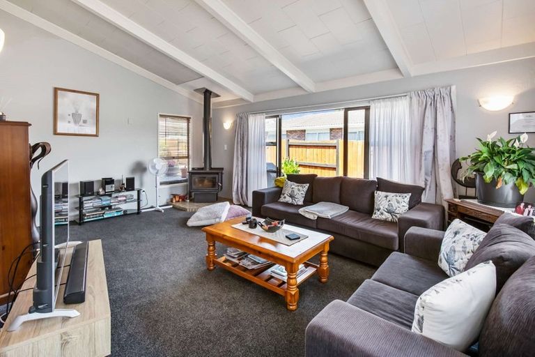 Photo of property in 20 Tawavale Street, Pukehangi, Rotorua, 3015