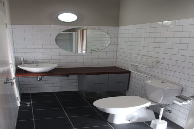 Photo of property in 98 Riddiford Street, Newtown, Wellington, 6021