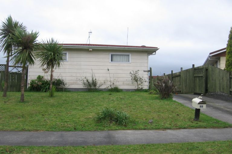 Photo of property in 55 Hillcrest Drive, Kelvin Grove, Palmerston North, 4414