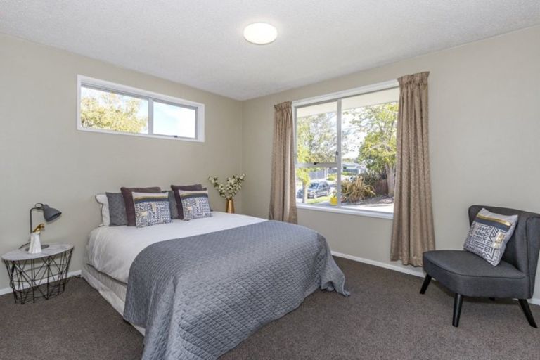 Photo of property in 88 Dunbarton Street, Redwood, Christchurch, 8051