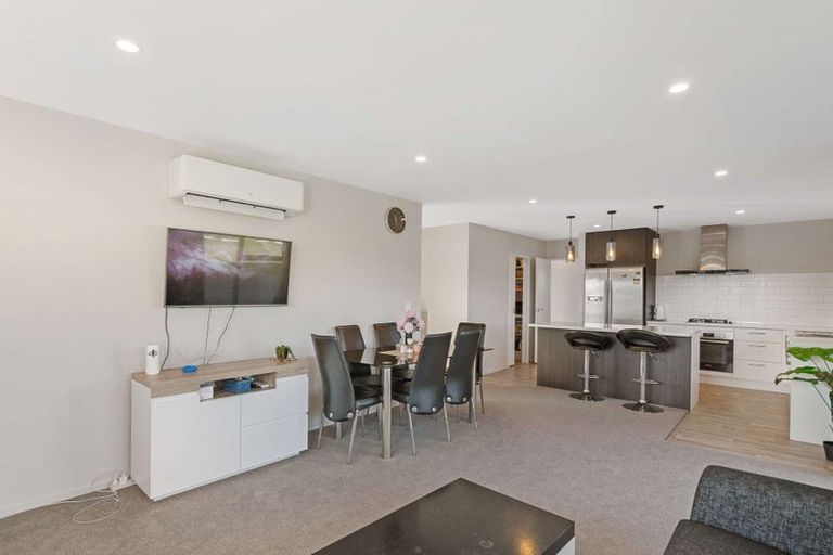 Photo of property in 160 Shillingford Boulevard, Rolleston, 7615