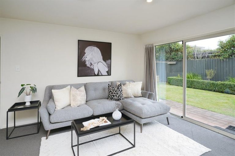 Photo of property in 107 Conway Street, Mayfair, Hastings, 4122