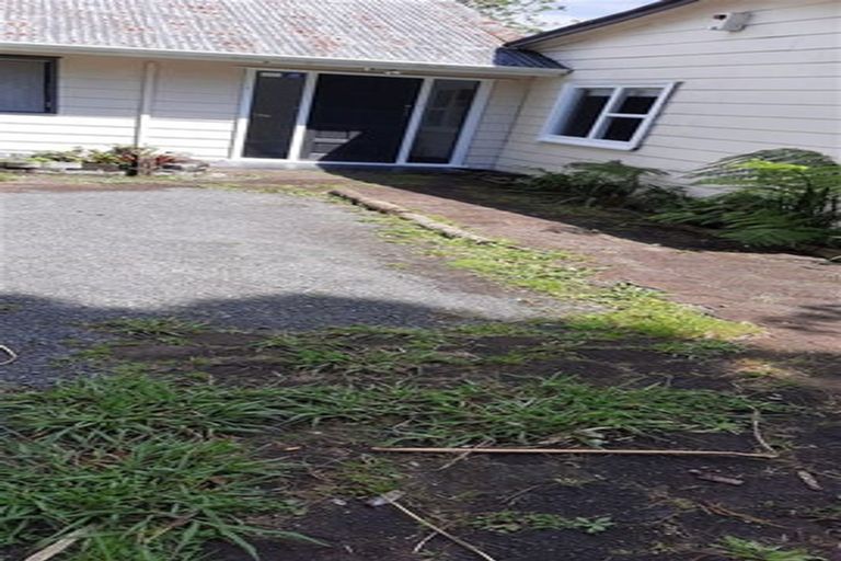 Photo of property in 87 Konini Road, Titirangi, Auckland, 0604