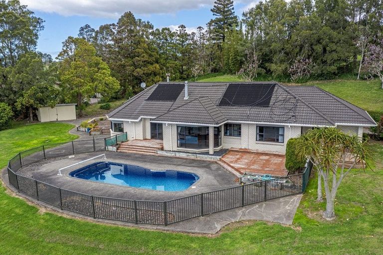 Photo of property in 111 Kennedy Road, Dairy Flat, Albany, 0792