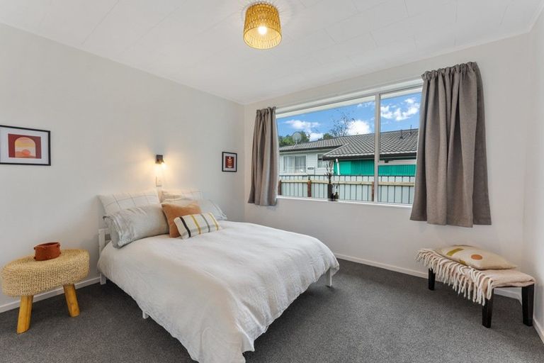 Photo of property in 256b Wellington Road, Wainuiomata, Lower Hutt, 5014