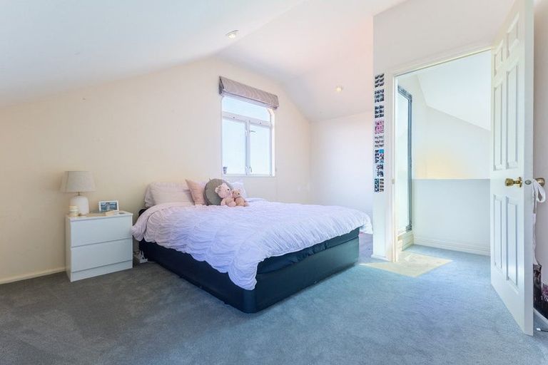 Photo of property in 15 Compass Court, Paraparaumu, 5032