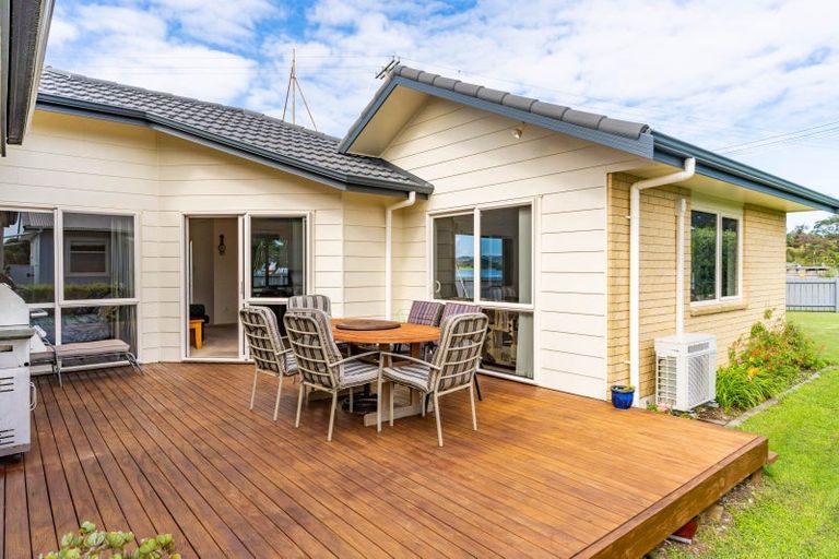 Photo of property in 906 Pataua South Road, Pataua South, Onerahi, 0192