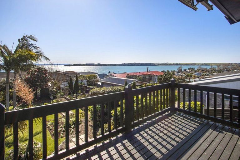 Photo of property in 32 Vivian Drive, Omokoroa, 3114