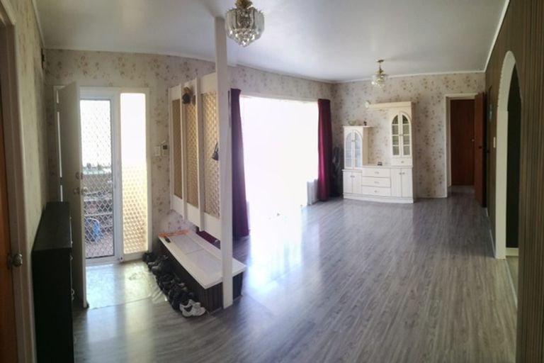 Photo of property in 4 Pettit Place, Manukau, Auckland, 2025