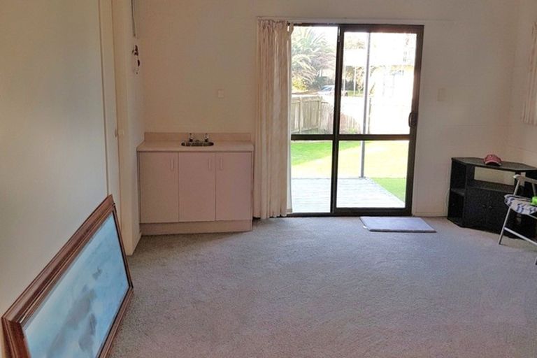 Photo of property in 36 Manaia View Road, One Tree Point, 0118