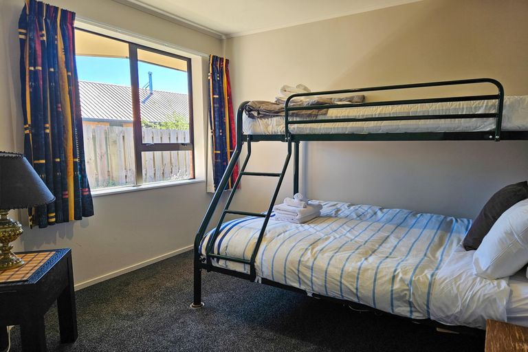 Photo of property in 1 Dwyer Place, Lake Tekapo, 7999