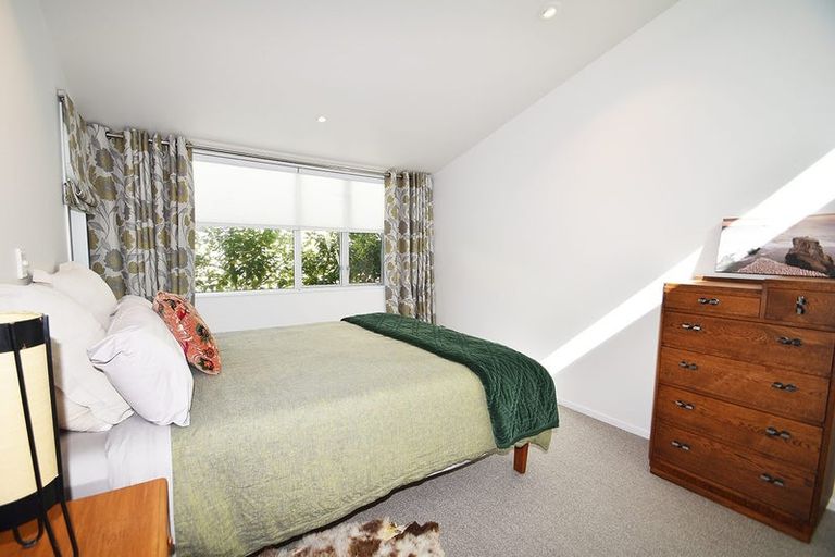 Photo of property in 9 Domain Crescent, Muriwai, Waimauku, 0881