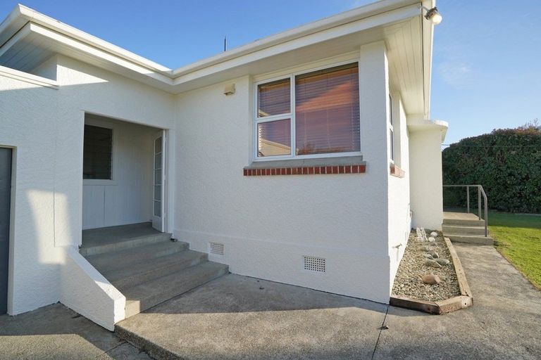 Photo of property in 81 Gerrard Road, Winton, 9783