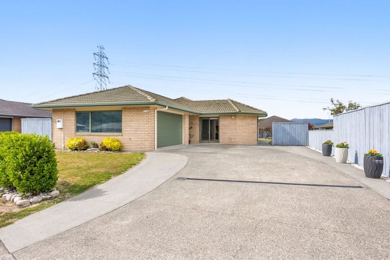 Photo of property in 12 Percy Kinsman Crescent, Riverstone Terraces, Upper Hutt, 5018