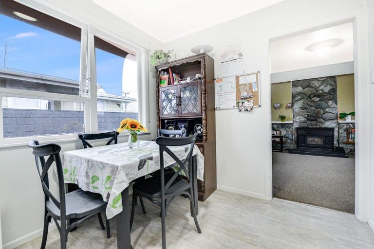 Photo of property in 16 Porritt Avenue, Huntly, 3700