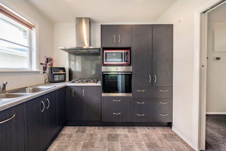 Photo of property in 36 Horoeka Street, Stokes Valley, Lower Hutt, 5019