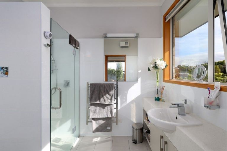 Photo of property in 2 Paramount Way, Mapua, 7005