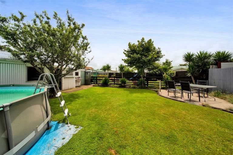 Photo of property in 20 Reid Avenue, Hawera, 4610