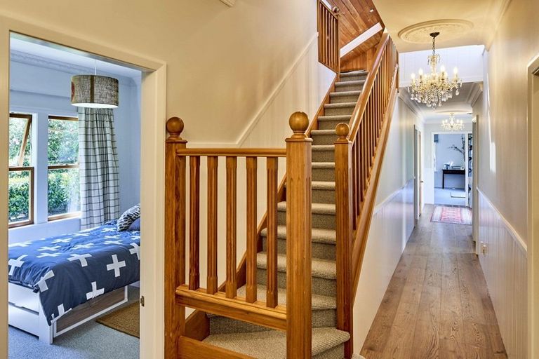 Photo of property in 280 Paekakariki Hill Road, Paekakariki Hill, Porirua, 5381