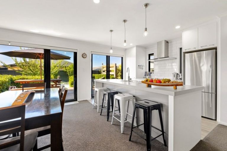 Photo of property in 4 Magnetic Place, Cromwell, 9310