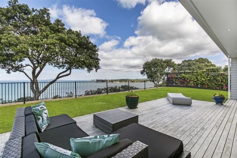 Photo of property in 63 Hawaiian Parade, Arkles Bay, Whangaparaoa, 0932