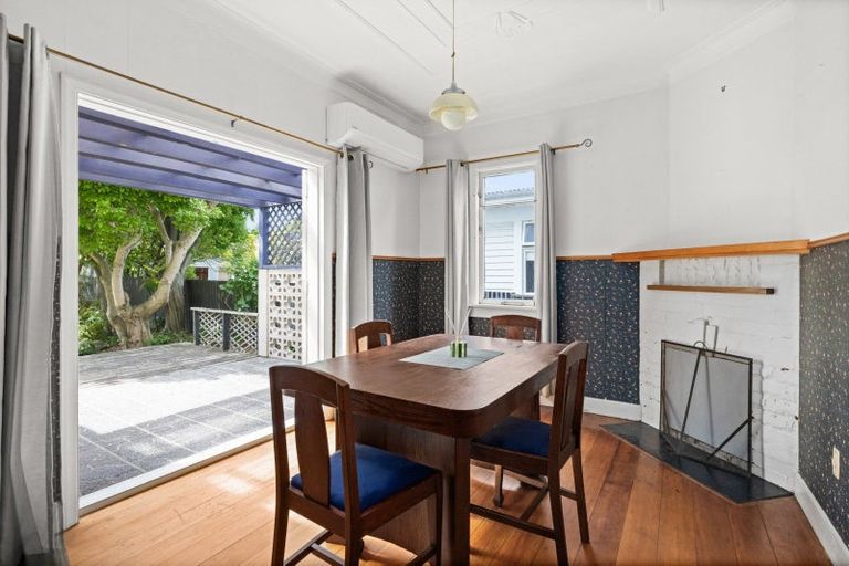 Photo of property in 14 Carnell Street, Napier South, Napier, 4110