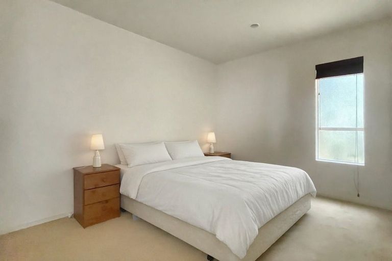 Photo of property in Metro Apartments, 6/220 Thorndon Quay, Pipitea, Wellington, 6011