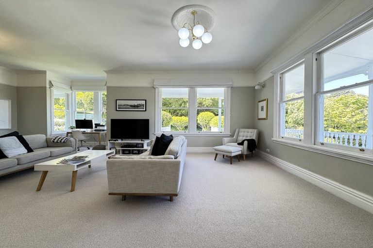 Photo of property in 117 Townsend Road, Miramar, Wellington, 6022