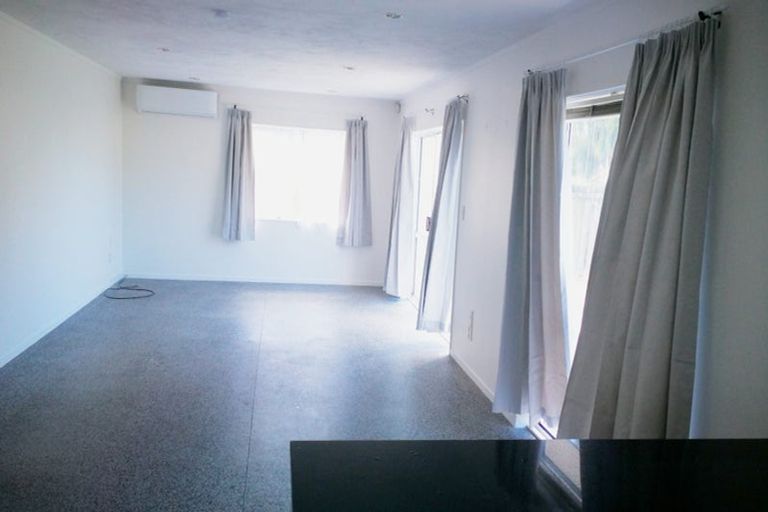 Photo of property in 2/20 Steeple Rise, Pakuranga, Auckland, 2010