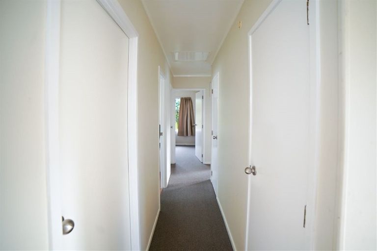 Photo of property in 2/73 Etherton Drive, Weymouth, Auckland, 2103