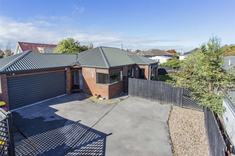 Photo of property in 2/15 Jocelyn Street, Casebrook, Christchurch, 8051