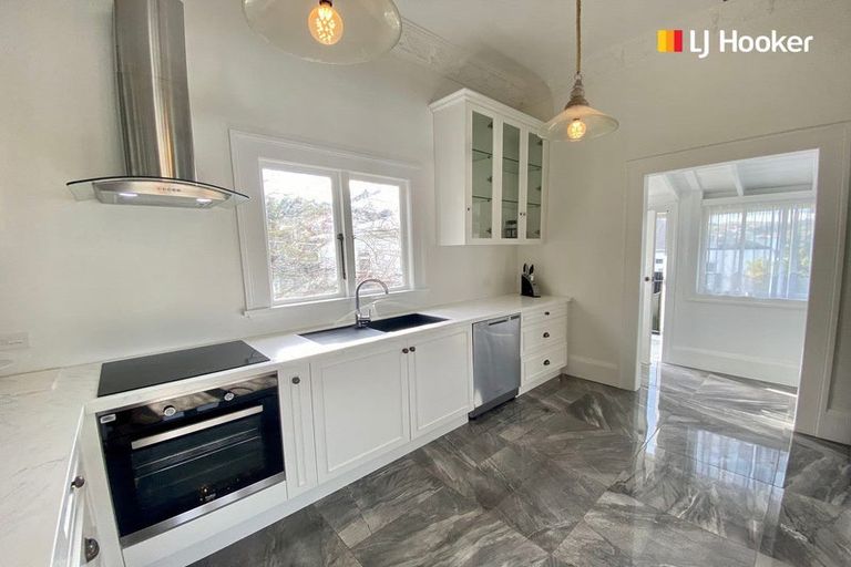 Photo of property in 10 Moana Crescent, Musselburgh, Dunedin, 9013