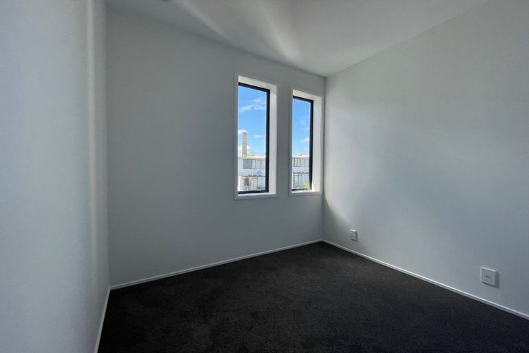 Photo of property in 14/50 Livingstone Street, Westmere, Auckland, 1022