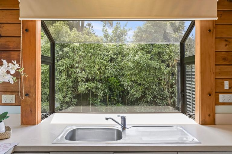 Photo of property in 4 Kamulla Court, Conifer Grove, Takanini, 2112