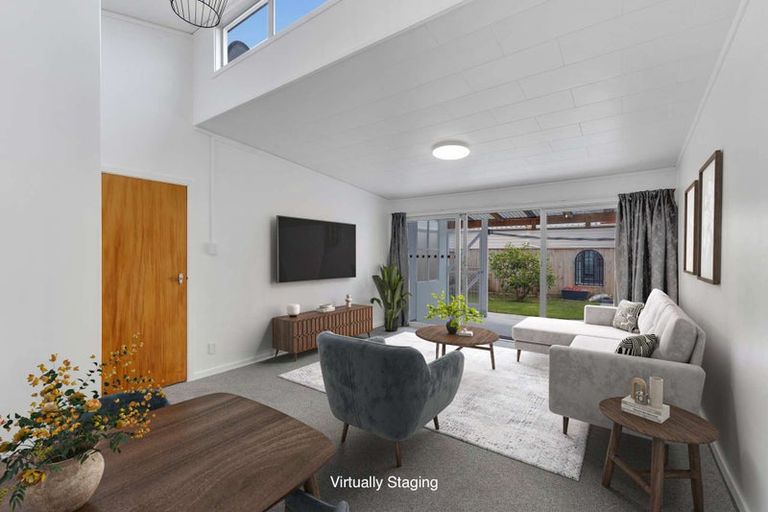 Photo of property in 2/20 Darnell Street, Fitzroy, New Plymouth, 4312