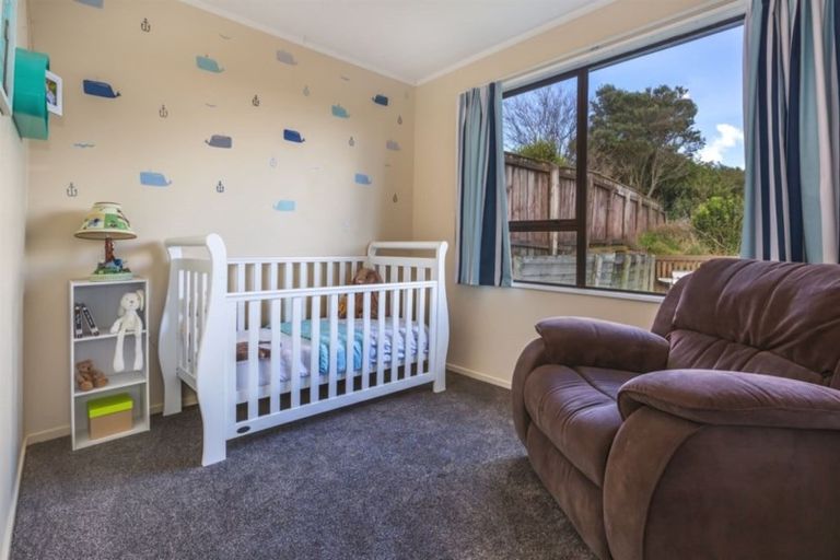 Photo of property in 19 Staysail Place, Whitby, Porirua, 5024