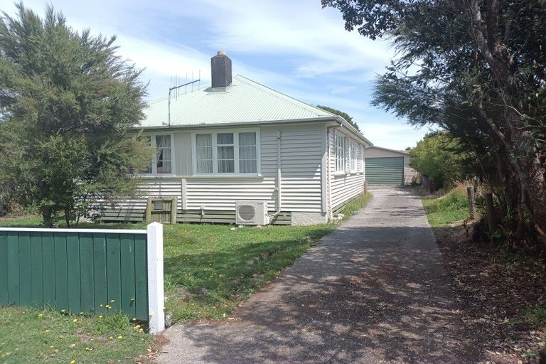 Photo of property in 66 Domett Street, Westport, 7825