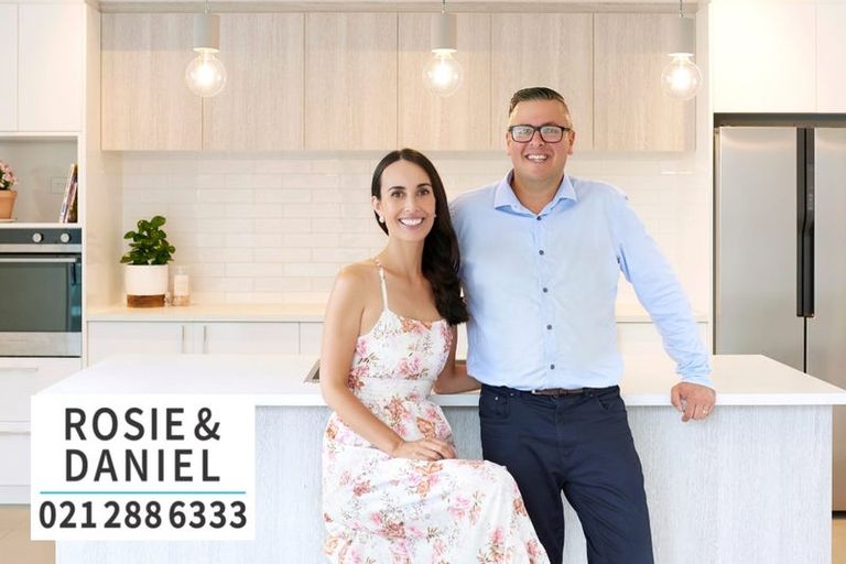 Photo of property in 1a Barberry Lane, Te Atatu Peninsula, Auckland, 0610