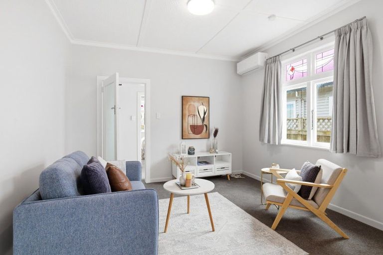 Photo of property in 52 Miro Street, Miramar, Wellington, 6022