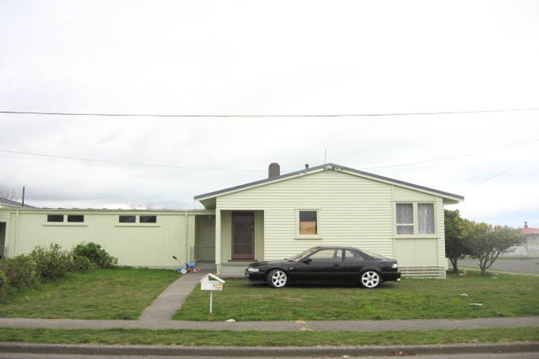 Photo of property in 1-2 Rochfort Road, Maraenui, Napier, 4110