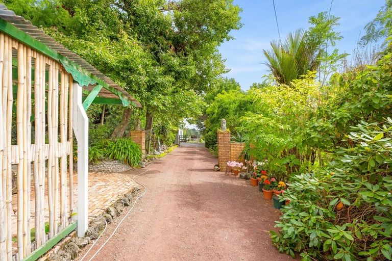 Photo of property in 65 Annett Road, Kumeu, 0891