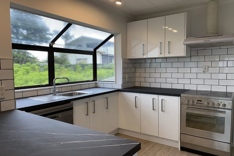 Photo of property in 212 Cambridge Road, Bethlehem, Tauranga, 3110