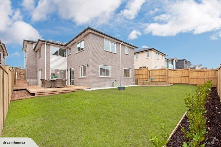 Photo of property in 19 Mcquoids Road, Flat Bush, Auckland, 2019