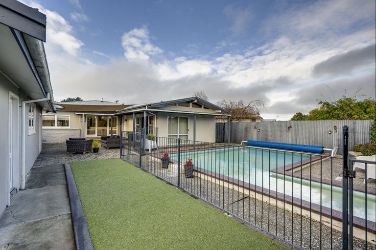 Photo of property in 42 Balliol Avenue, Pirimai, Napier, 4112