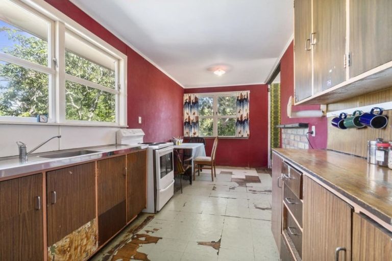 Photo of property in 8 Aronui Terrace, Kelston, Auckland, 0602