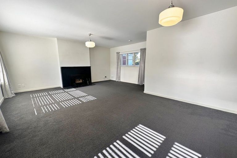 Photo of property in 77 Kahu Road, Fendalton, Christchurch, 8041
