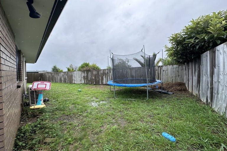 Photo of property in 14 Gibboney Place, Pokeno, 2402